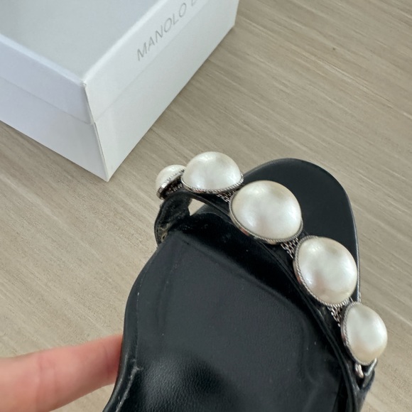 Manolo Blahnik Minchisli Faux Pearl-Embellished Leather Slingback Sandals EU 36 - Picture 7 of 9